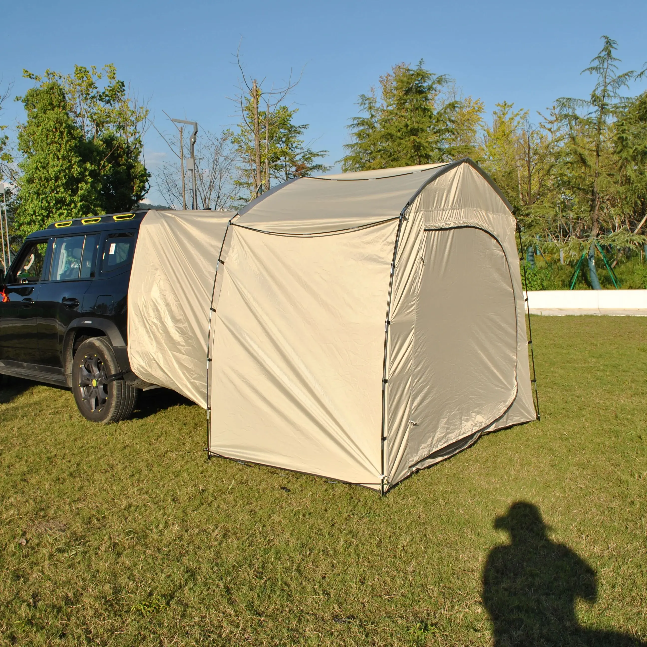 3-4 Person Suv Tail…