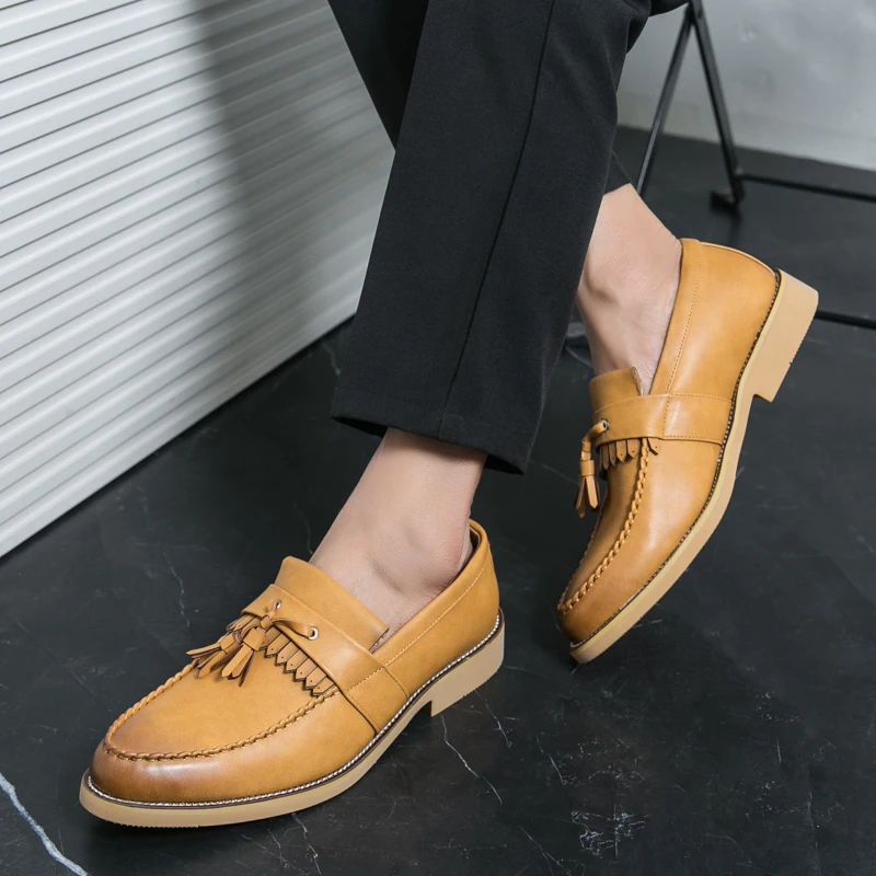 

Size 38-47 Classic Men Tassel Shoes PU European American One Step Lightweight and Comfortable Driving Travel Leather Shoes Men