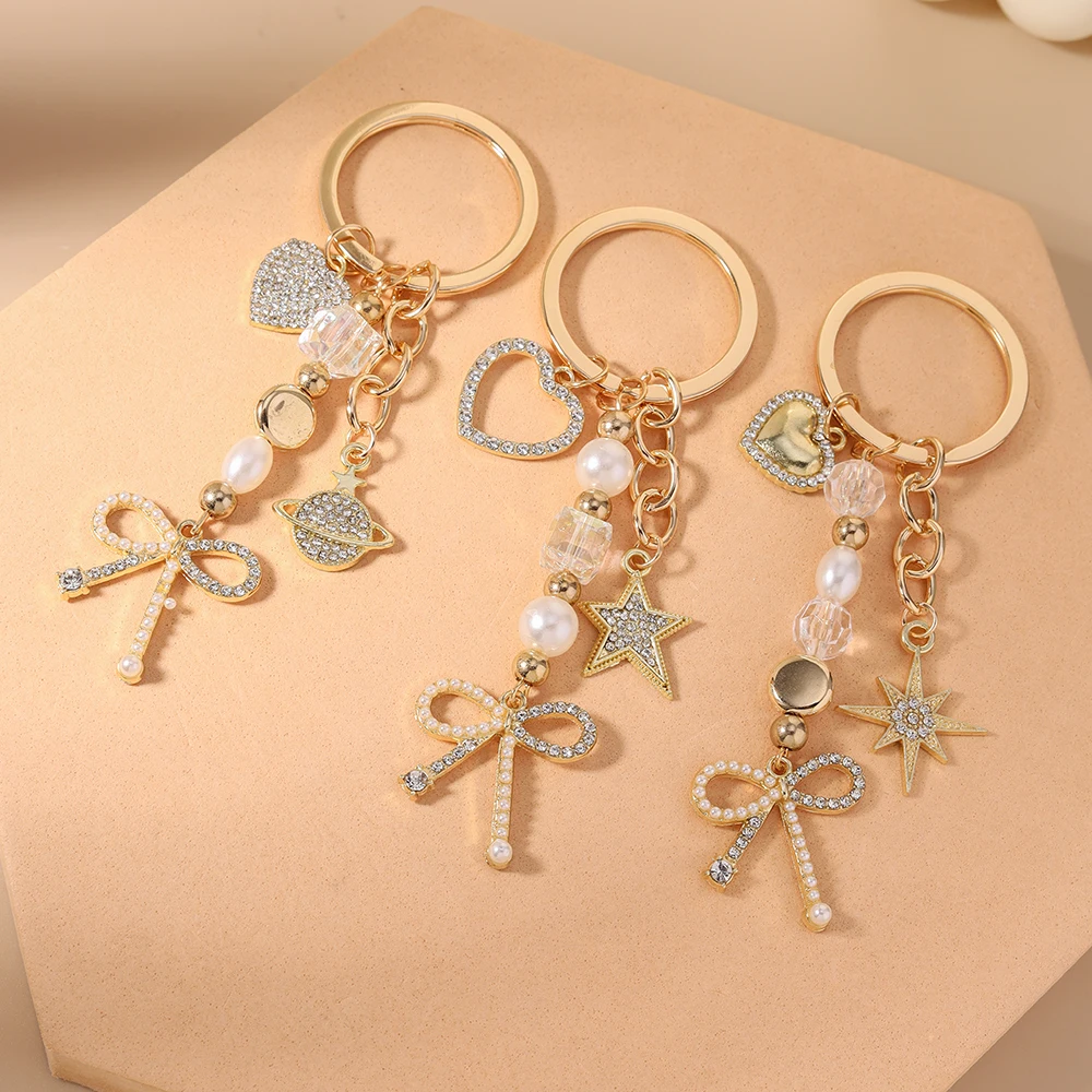 Aihua Exquisiter Schlüsselanhänger in Goldfarbe mit Herz, Stern und Schleife für Damen und Mädchen, Handtaschenanhänger, Dekoration, handgefertigter Schmuck, Geschenke – Detail 5
