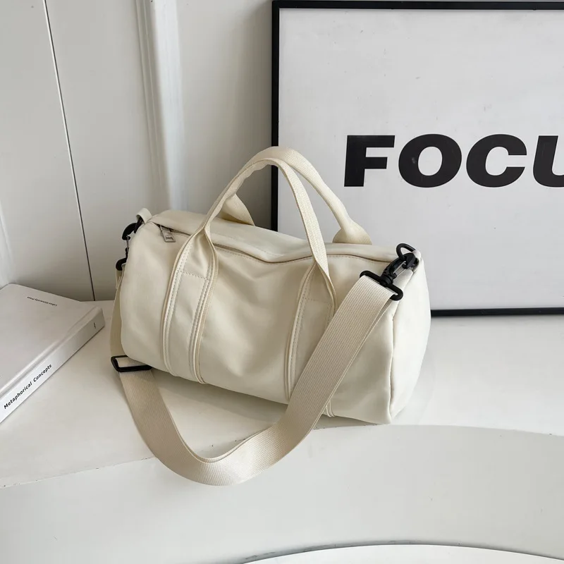 حقيبة يد واسعة جديدة لعام 2025 للنساء، محفظة كتف متعددة الاتجاهات، حقيبة يد محمولة خفيفة الوزن، واسعة وعملية #1