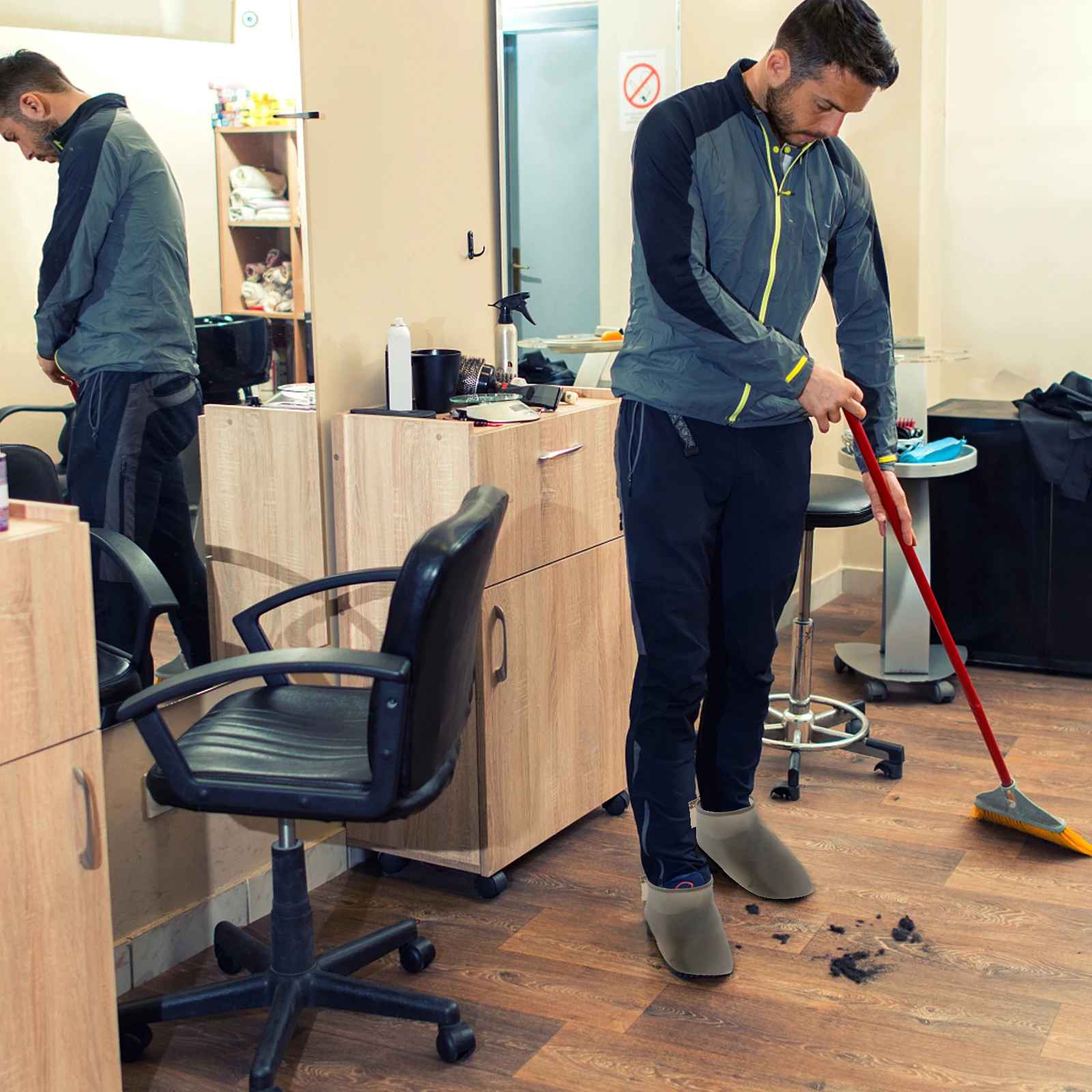 

1Set Silicone Shoes Cover Waterproof Soft Flexible Durable Protective Shoe Cover for Barber Haircut Stylist Salon