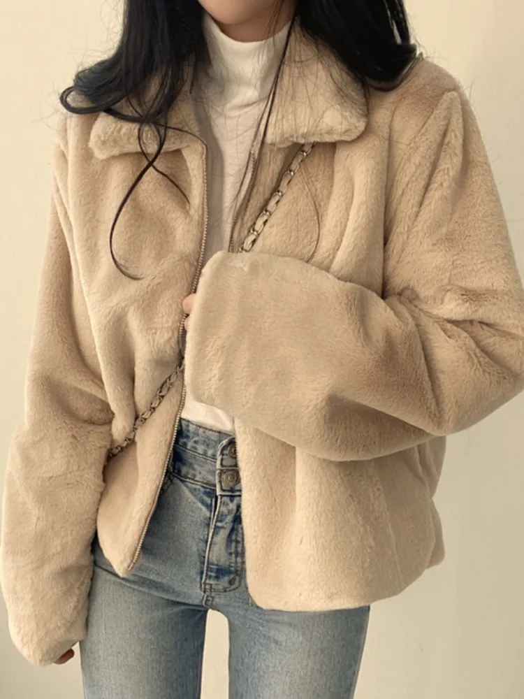 

Chic Autumn Winter Soft Collar Zipper Design Loose Casual Color Long Sve Furry Jaet Women's Faion Outerwear