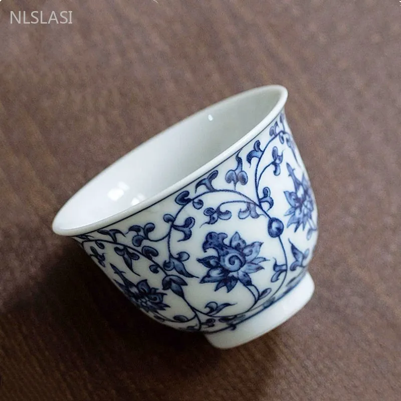 Exquisite Tea Cup Ceramic Tea Set Blue and White Porcelain Master Cup Hand-painted White Porcelain Cup Chinese Tea Accessories