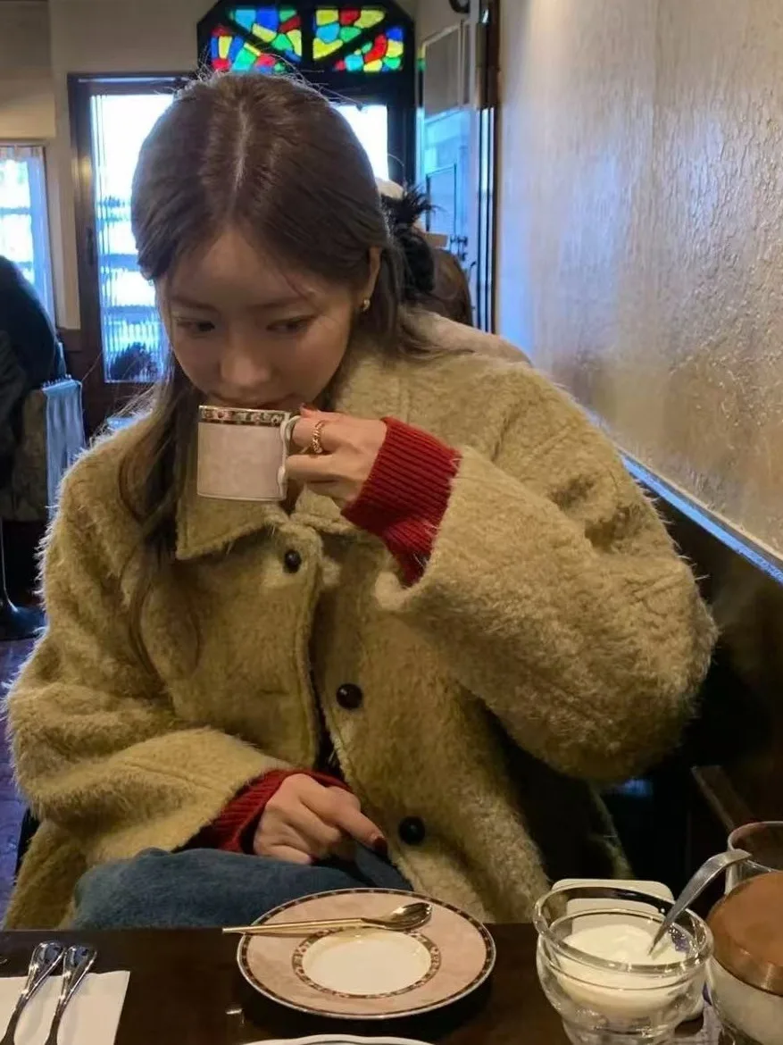 

Корейское теплое шерстяное пальто для женщин, зимнее, с отложным воротником, на пуговицах, однобортное, мягкое, уютное, верхняя одежда