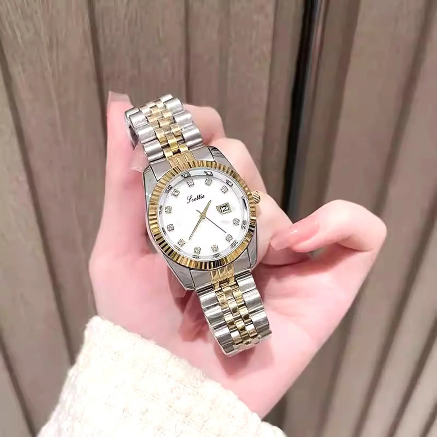 2026 New Model Stainless Steel Women'S Quartz Watch With Date Display, Casual And Stylish Wristwatch For Women