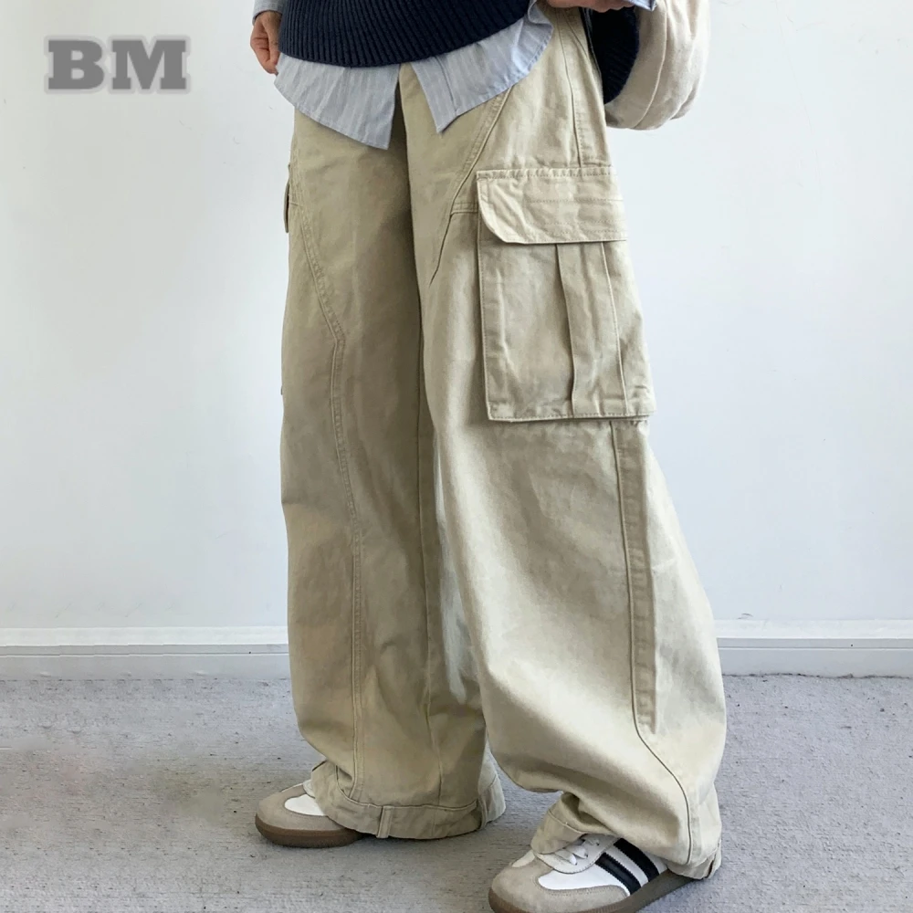 Unisexowe beżowe spodnie cargo w stylu japońskim z drapowaniem, prostymi nogawkami, wieloma kieszeniami, luźny krój, wysoka jakość, koreańskie spodnie męskie i damskie.