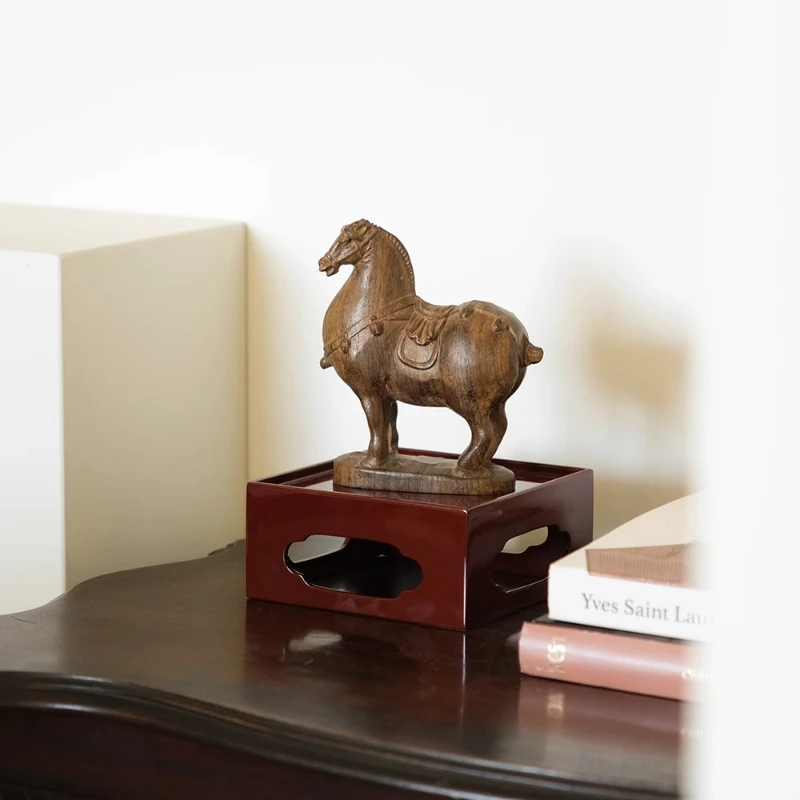 

Резьба по дереву агара, украшение зодиакальной лошади, украшение для домашнего кабинета, офиса, рабочего стола