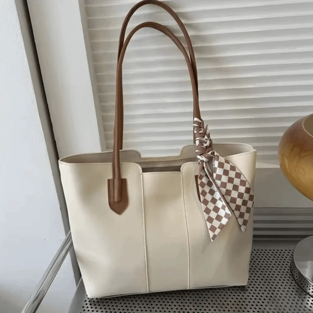 School Bag Large Capacity PU Leather Shoulder Bag French Style Casual Retro Underarm bag Ins Commuting New Design Tote Bag Women