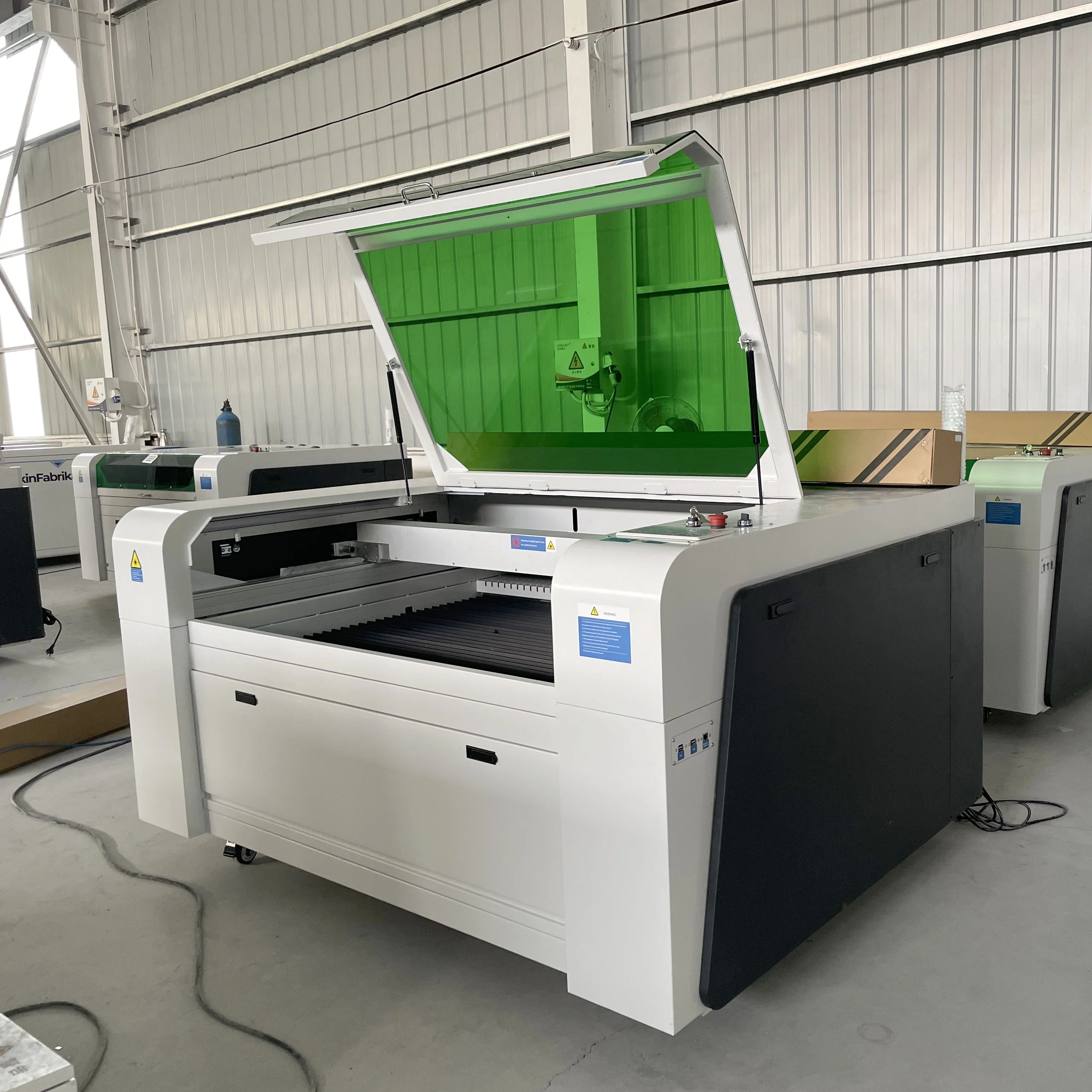MDF 나무 골판지 Cnc 레이저 절단기 가격을 위한 중소기업 1300x900mm 100W 150w CO2 레이저 커터