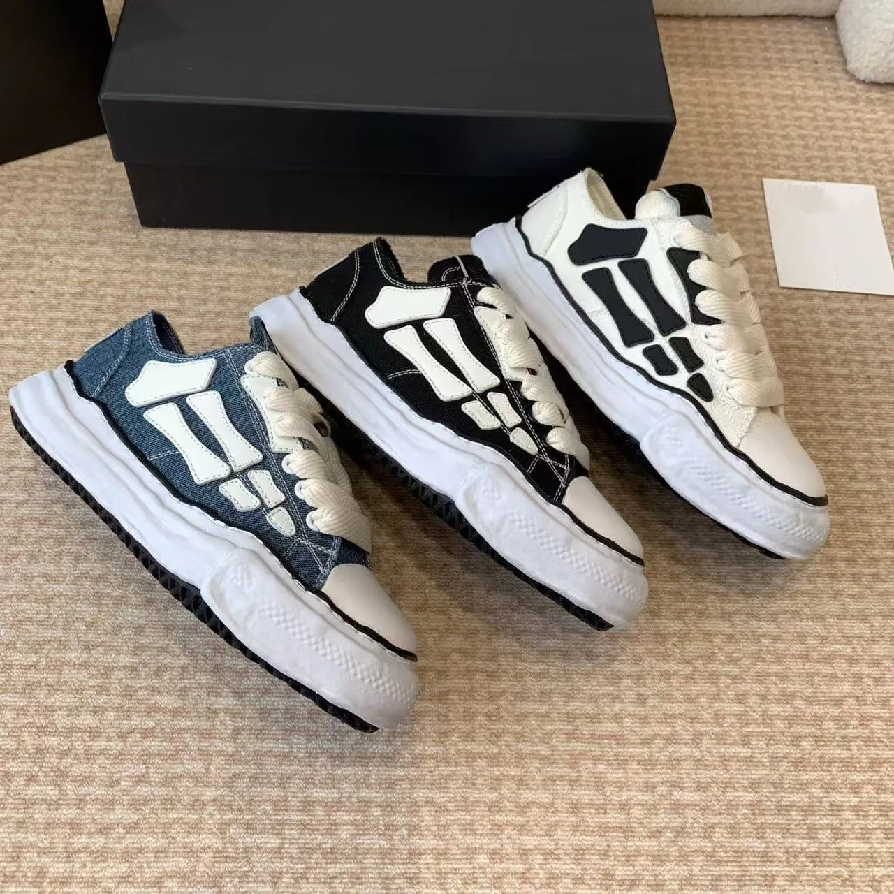 أحذية العظام للرجال والنساء سميكة القاع الارتفاع زيادة موضة الاتجاه منخفضة أعلى قذيفة رئيس شخصية مذابة قماش غير رسمي #2