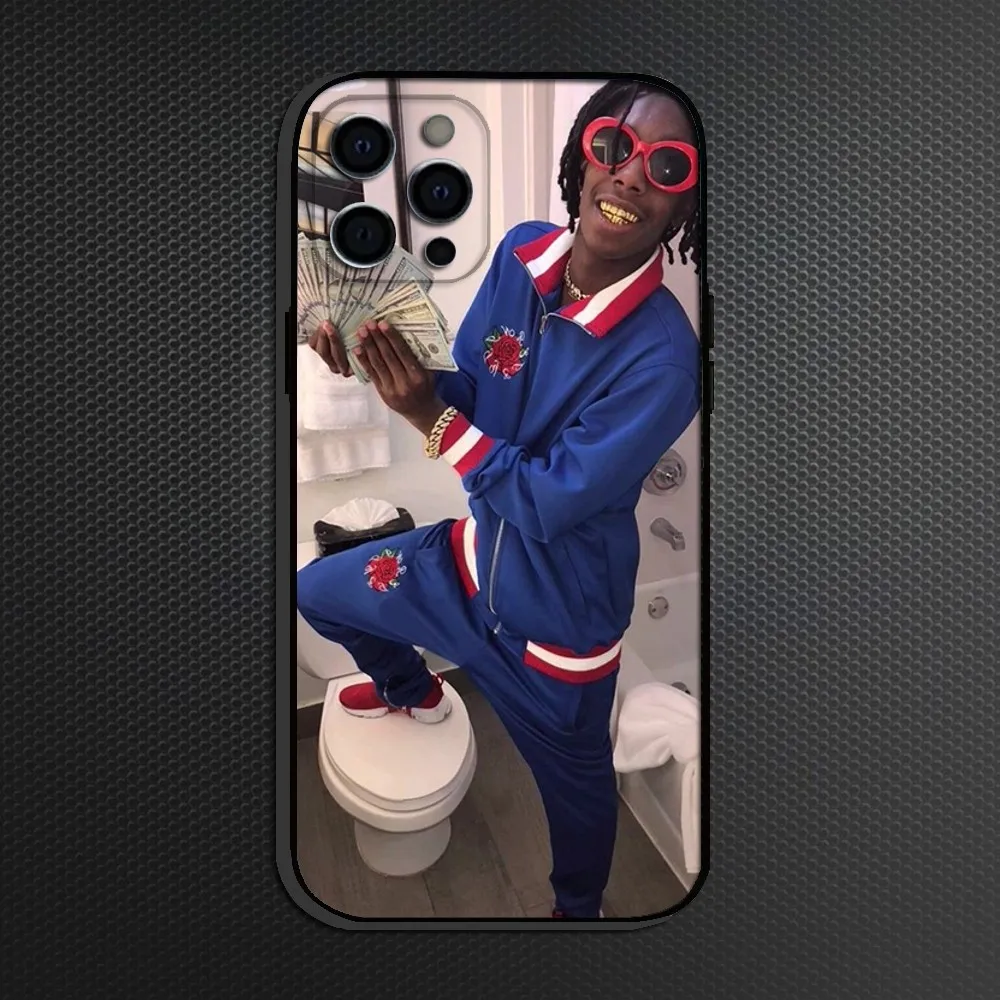 حافظة هاتف YNW Melly Rapper لهاتف iPhone 16,15,14,13,12,11 Plus, Pro Max، غطاء أسود من السيليكون الناعم