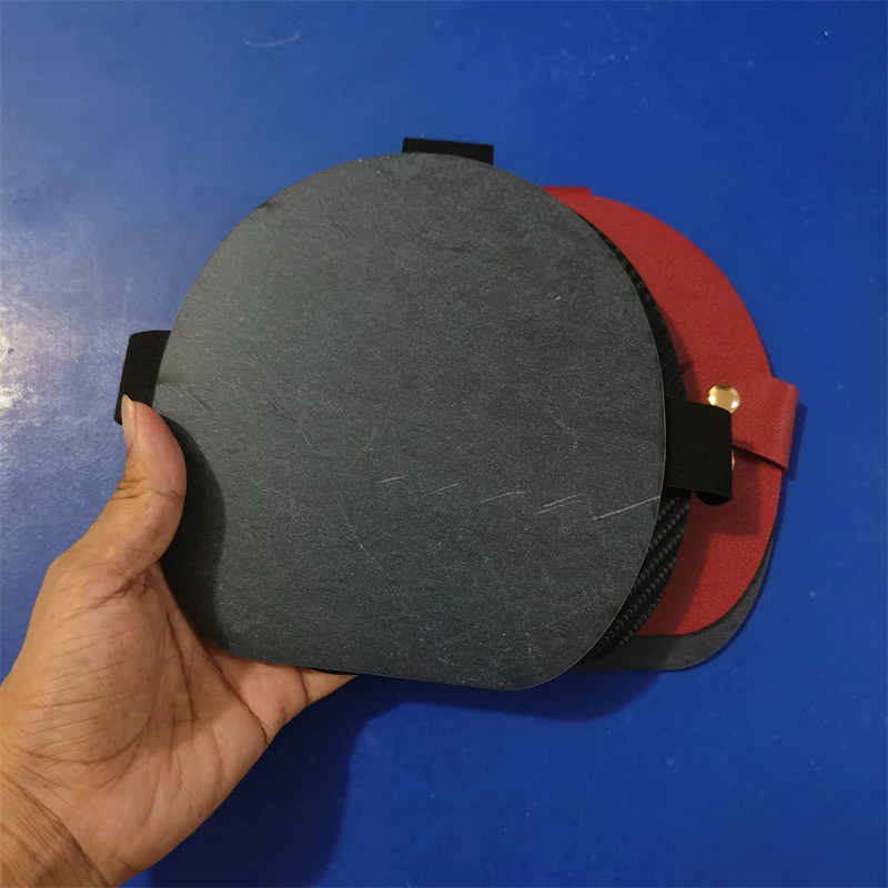 KOKUTAKU PU-Leder Magnetischer Tischtennisschläger-Schutz Tischtennis-Schläger Gummi-Schutzabdeckung Anti-Oxidation – Detail 5