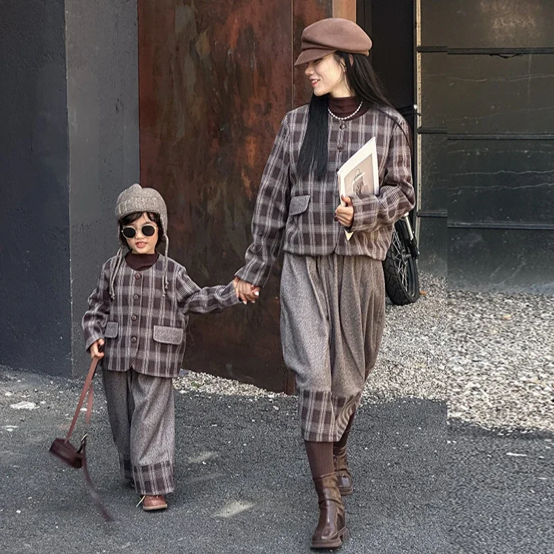 

Winter Mother Son Matching Outfits Mom Daughter Two Piece Sets Women Jacket Skirts Clothes Children Plaid Coat Pants Clothing