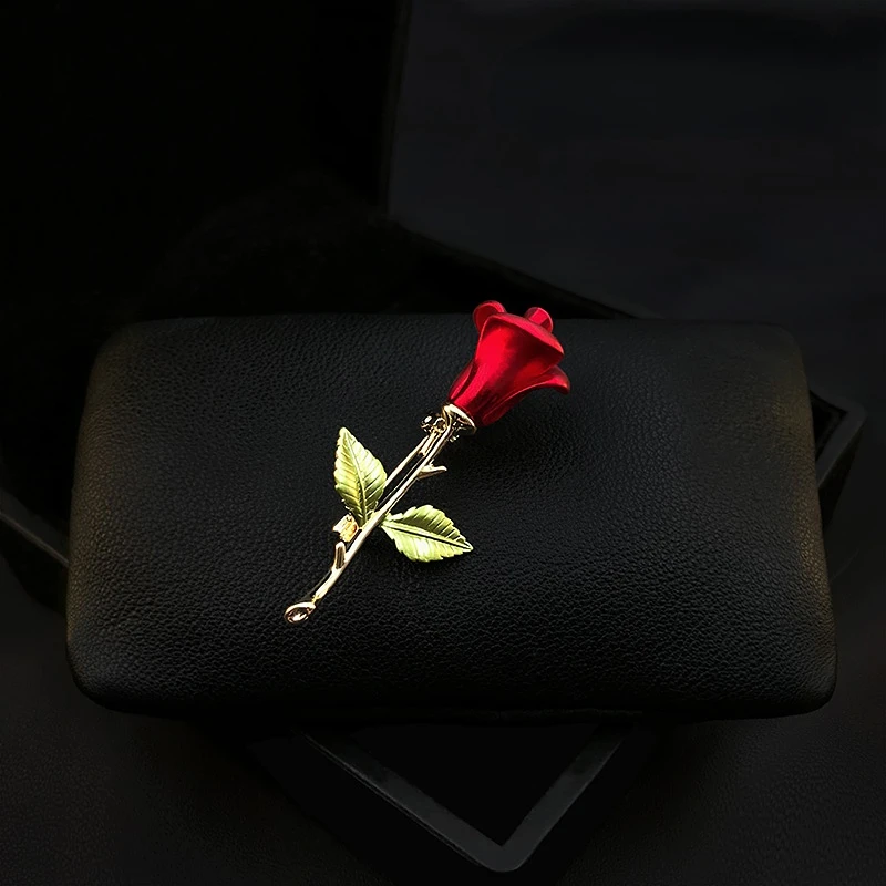 

Red Flower Rose Brooch for Women Suit Accessories High-End Elegant Small Brooch Pin Fixed Sweater Decoration Jewelry Gifts Pins