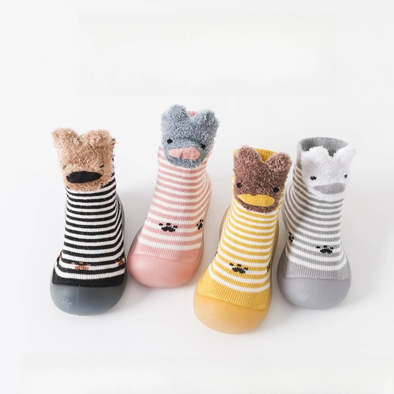 منتجات جديدة أحذية أطفال جوارب أطفال مضادة للخذ أحذية أطفال كرتونية أحذية أطفال صغار أحذية أرضية