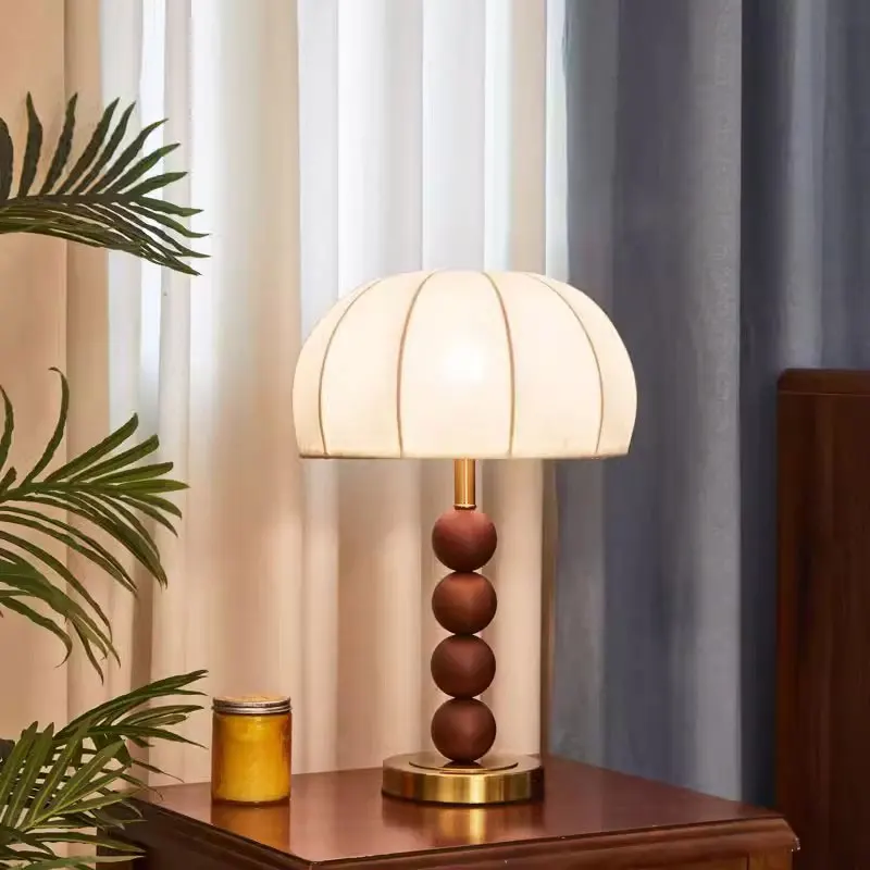 American Solid Wood Retro Table Lamp French Style European Style Living Room Office Decor Desk Lamp Bedroom Bedside Night Lamp