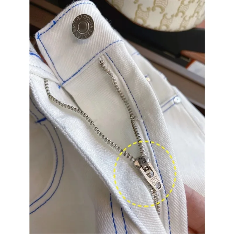Streetwear Hohe Taille Weiß Denim Shorts Brief Drucken Taste Y2k Jeans Tasche Breite Bein Hosen 2024 Neue Sommer Frauen Kleidung