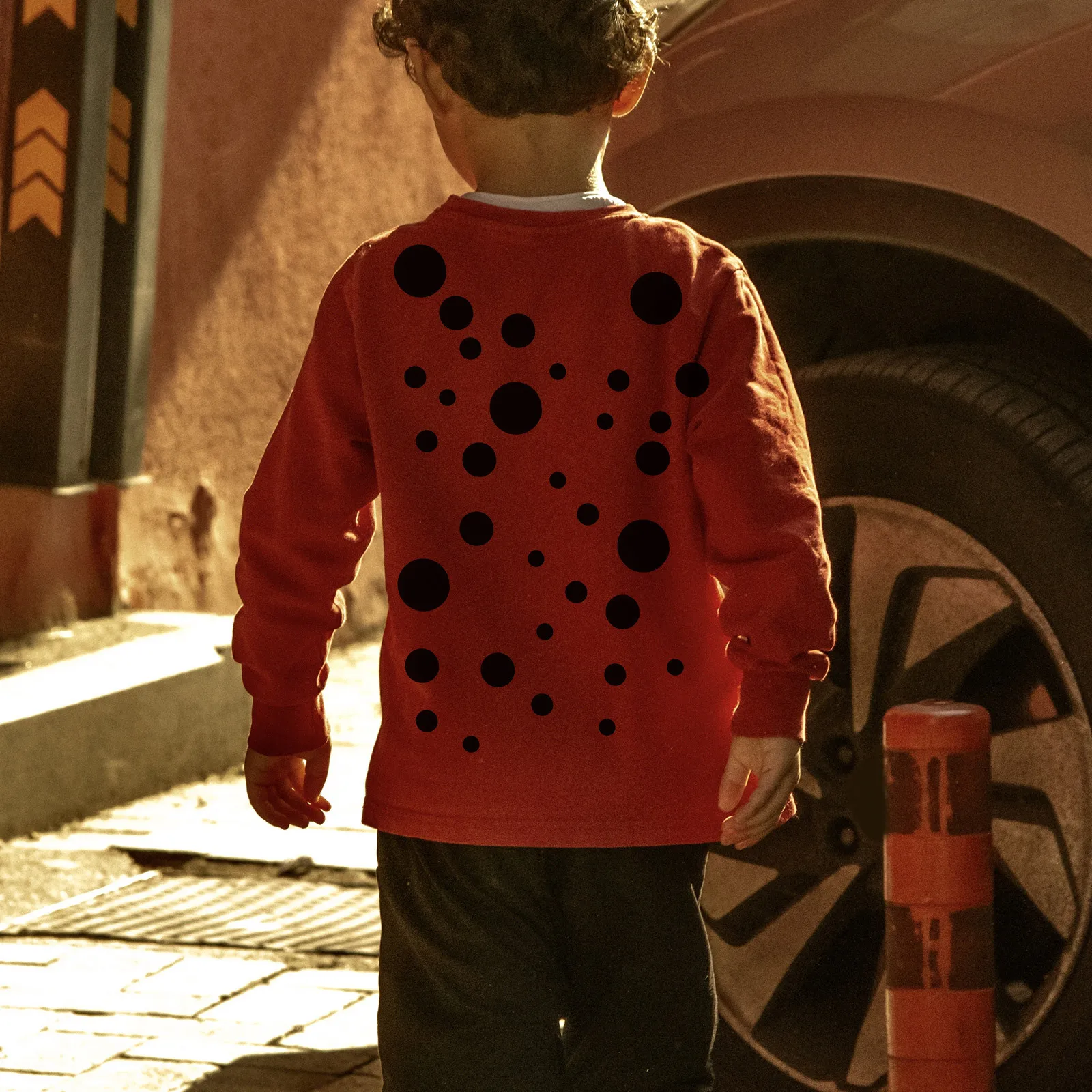 

4 Sheets Felt Circles Stickers for DIY Projects Clothing Decoration Pet Accessories Unique Spotted Design Durable Easy Apply