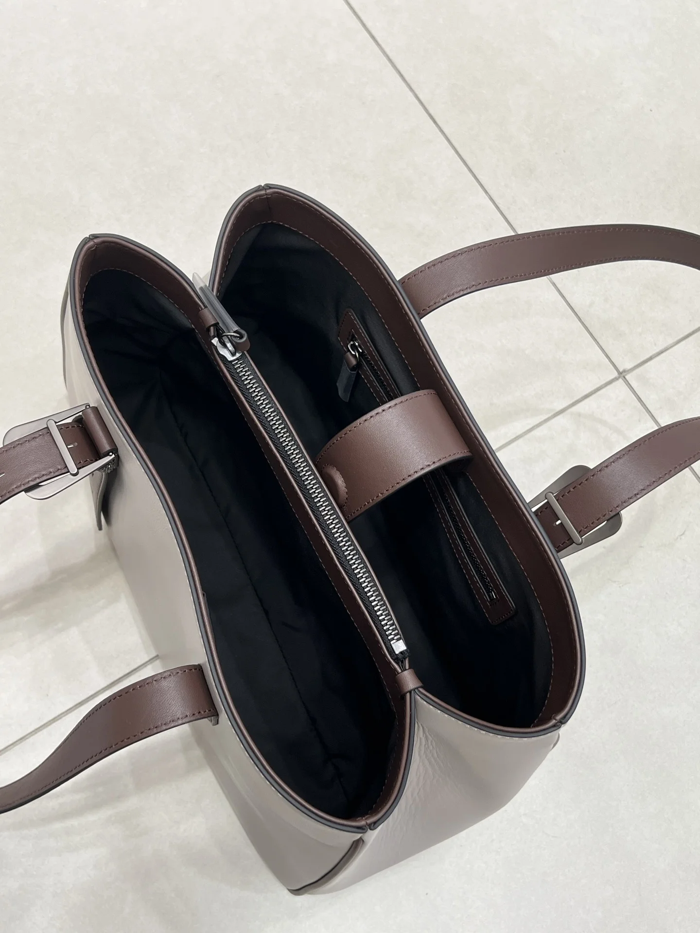 New Ladies Suede Leather Handbag Fashionable And Versatile Elegant Temperament 35*23