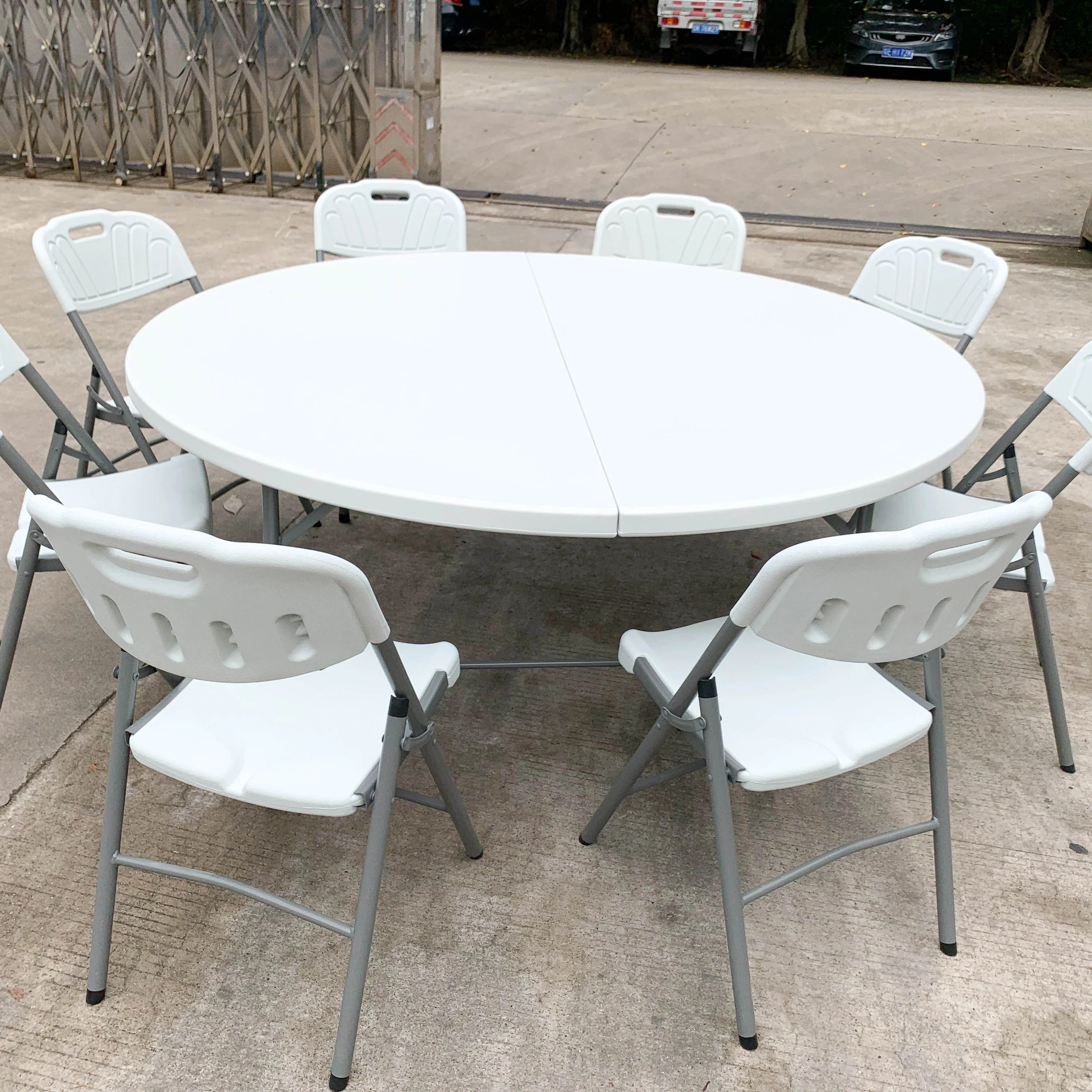 Popular HDPE 10 Seats Outdoor Dining 6ft Fold Half Plastic Folding Round Tables for Party