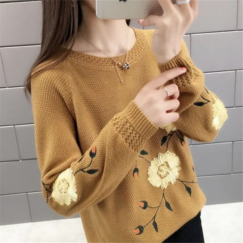 Spring New Long Sleeved Thin Knit Sweater with Embroidered Hollow Out Pullover for Women Round Neck Loose Base Sweater Top 02