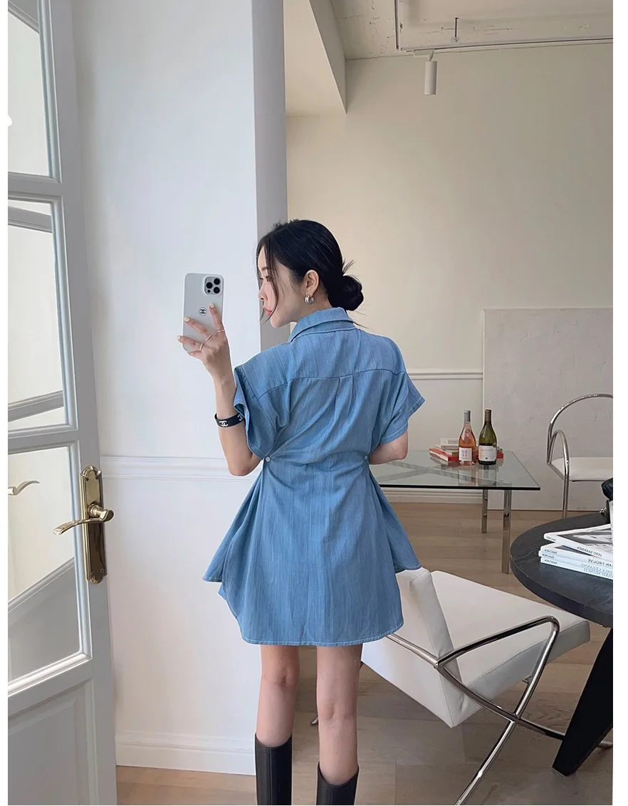 Set atasan dan rok wanita dari katun, model denim dengan kerut, kerah berdiri, potongan ramping, belahan samping, serbaguna.