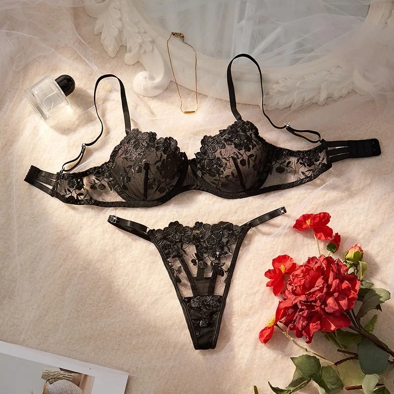 2025 New Sexy Flirtatious Underwear Milk Cover European and American Fashion Rose Embroidery See-Through Sexy Underwear