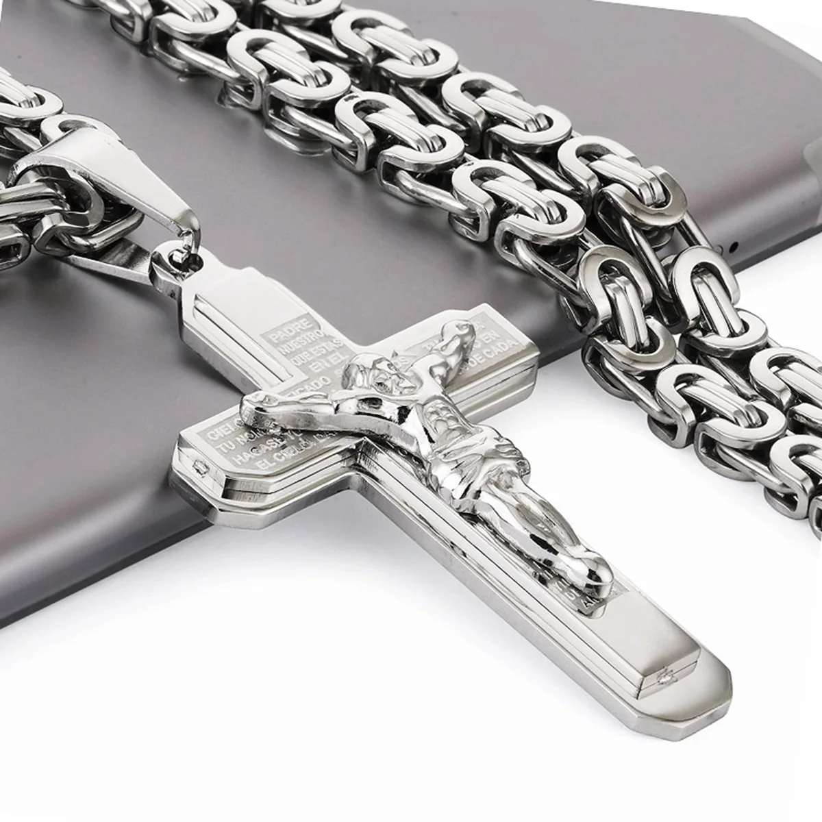 Christliches Kruzifix Jesus Christus Kreuz Halskette mit Bibel Edelstahl Byzantinische Kette Halskette Taufe Gebet Schmuck Männer – Detail 5