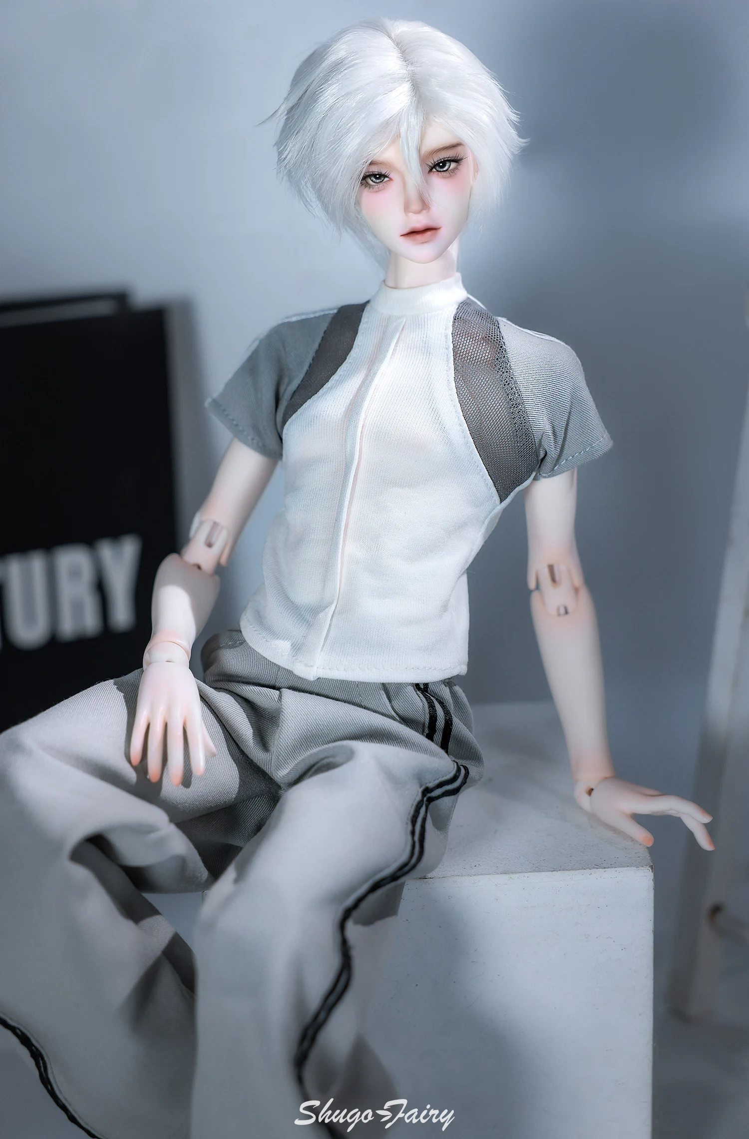 ShugaFairy 1/4 Thugoy A Fullset BJD Bubo Casual Minimalist Everyday Youth Grey-and-White Sportswear MC Resin Ball Jointed Doll