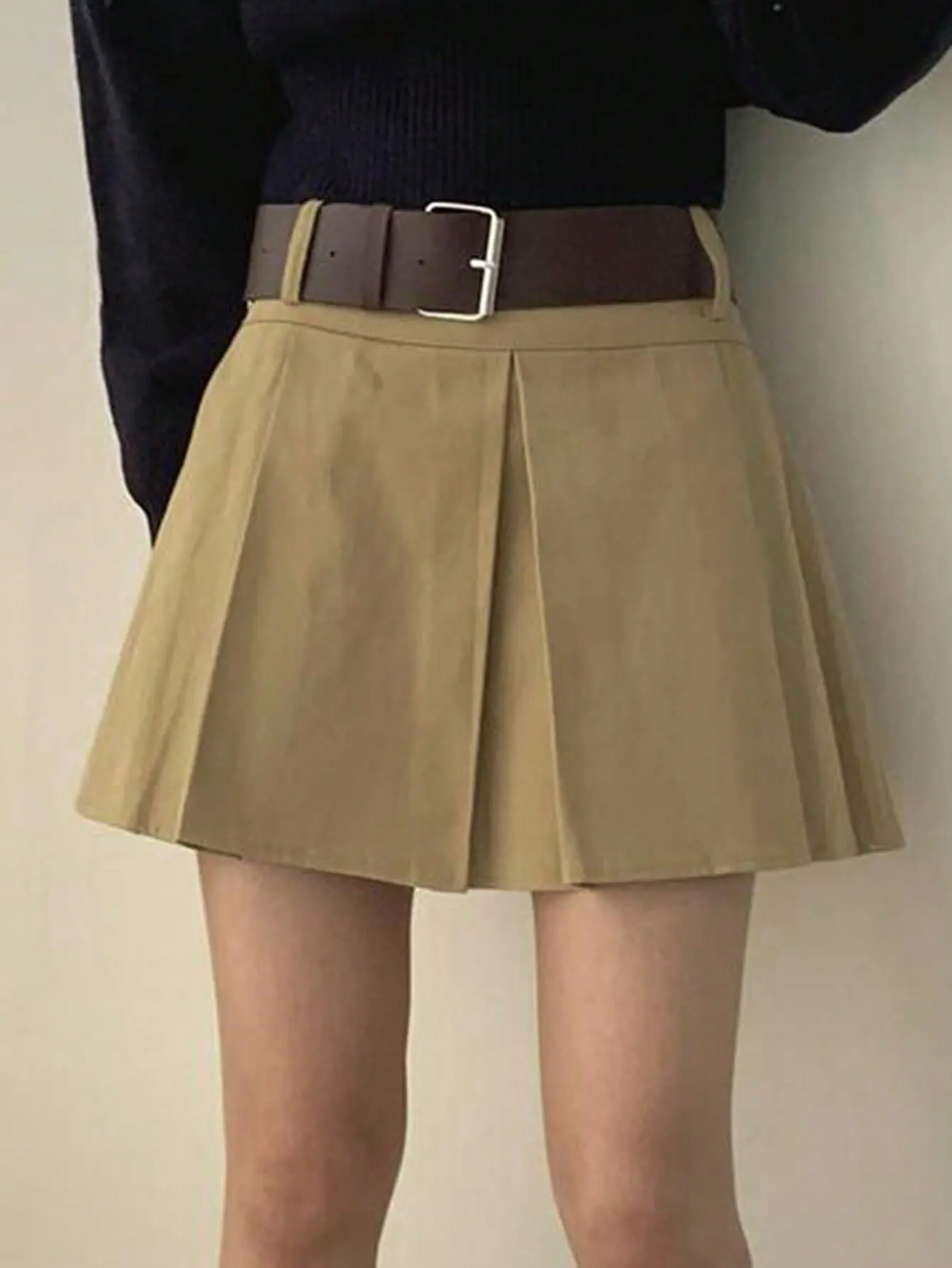 Korean Sexy Style Pleated Individual Women's 2025 Summer New Style Versatile Short Skirt for Small People to Reduce Age