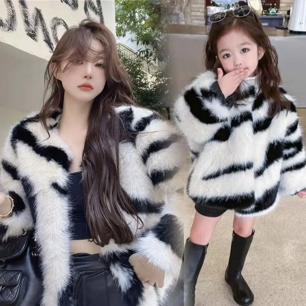 معاطف من الفرو الصناعي للأم والبنت مبطنة حرارية · ملابس شتوية متطابقة لعام 2024 · ملابس عائلية عصرية #1