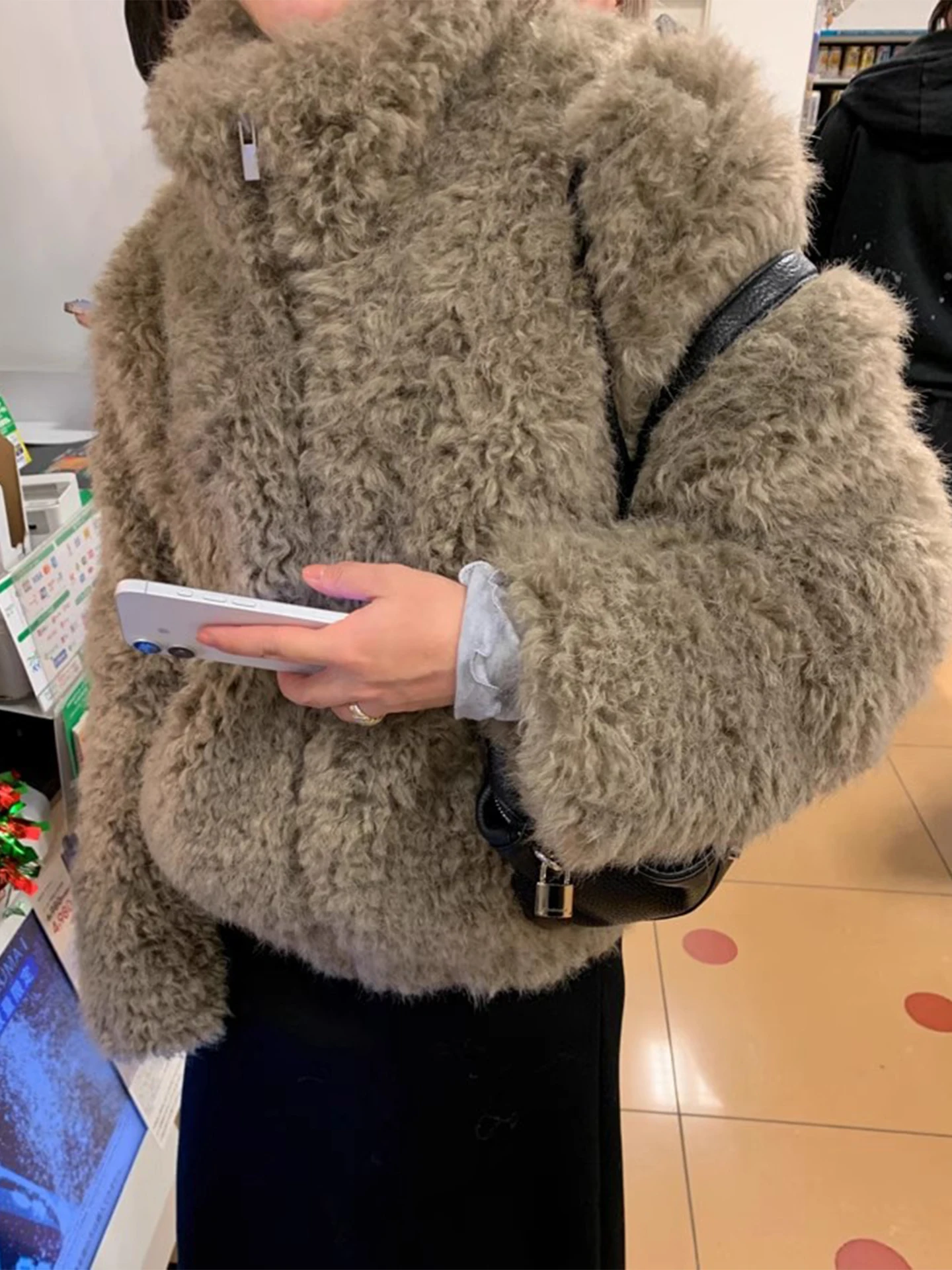 

Retro Sli Lamb Fur Jaet Women's Zipper Stand Collar Warm Cotton Coat Long Sve Korean Sle Commute Regular Thin