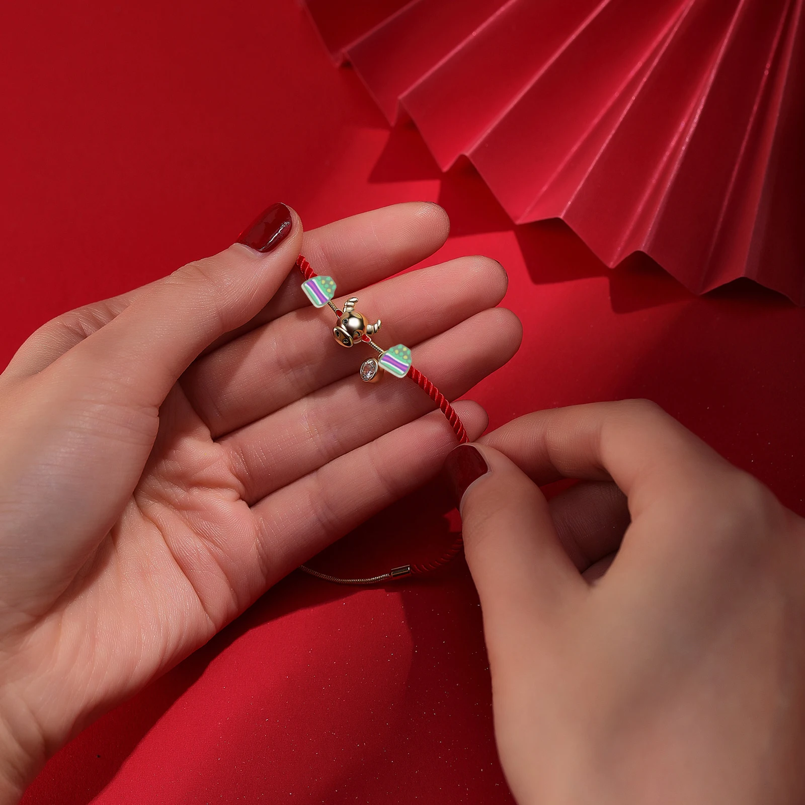 

1 комплект, нежные свободные бусины, креативный дизайн, полимерная глина, ожерелье, браслет, материал для рукоделия, легкий, прочный для ювелирных изделий