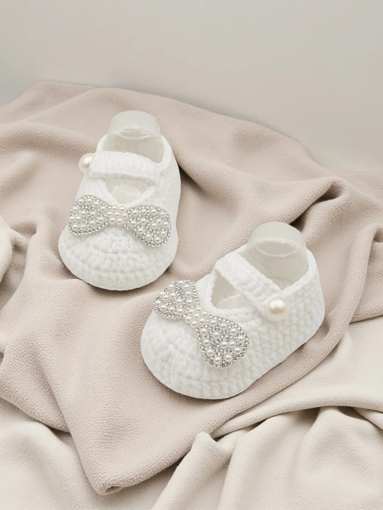 1 Pair Baby Girl Mary Jane Shoes with Pearl Rhinestone Bow, White Handmade Newborn Shoes