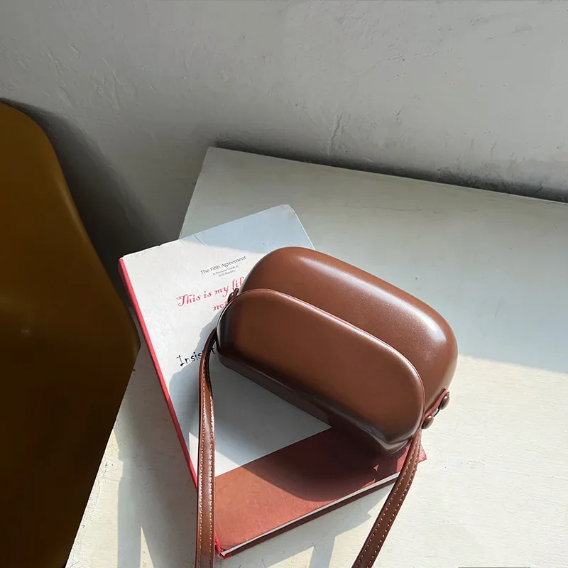 Korean Candy Color Matching Creative Niche Design Rounded Leather Crossbody Shopping Mobile Phone Storage Bag