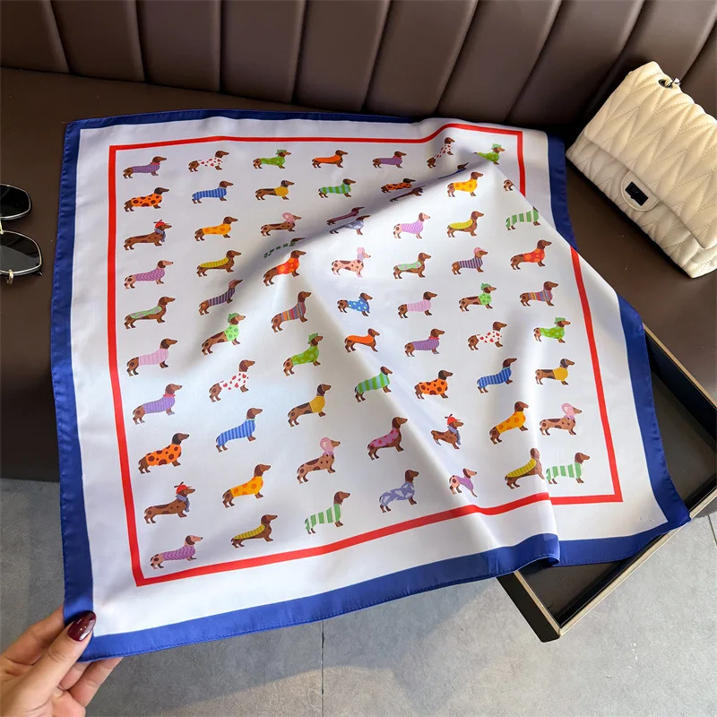 Lenço Quadrado de Seda Feminino de Luxo com Estampa de Cachorro, Lenço de Cetim Macio, Faixa de Cabelo, Fita para Bolsa, Foulard, Hijab, Lenço de Pescoço, Faixa de Cabeça para Mulheres
