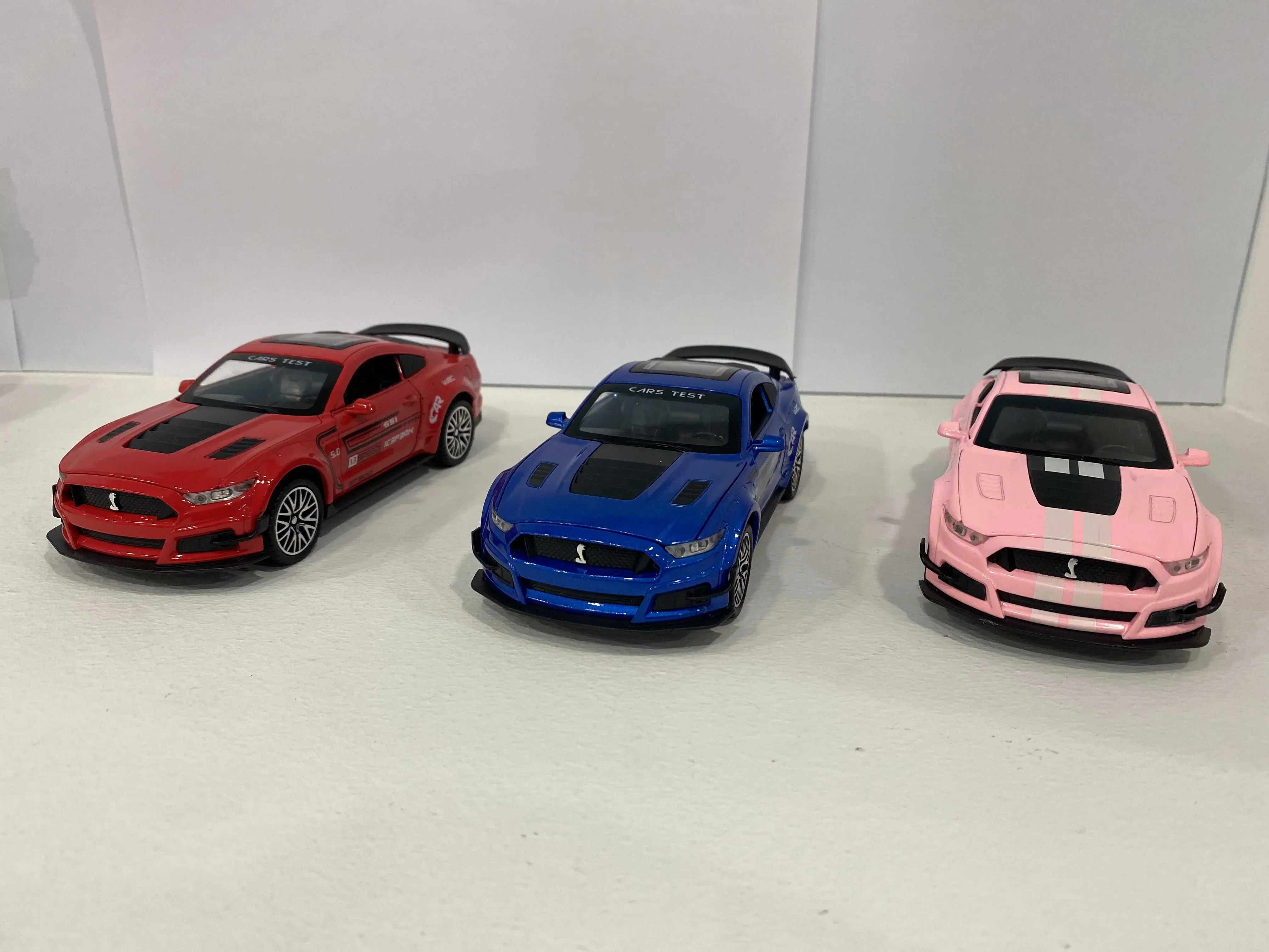 Modelo de coche de aleación supercoche 1:32, coche con sonido extraíble, 4 puertas abiertas, regalos para niños, juguete, modelo de coche de aleación fundido a presión coleccionable