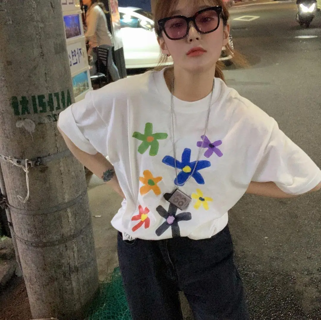 

Korean Style Loose Fit Women's T-Shirt Pure Cotton Short Sleeve Graffiti Floral Print Casual Top for Ladies