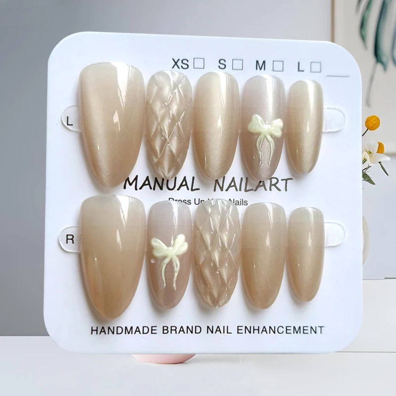 10Pcs Women French Style Fashion Gilded Butterfly Short Almond Press on Nails Trend Chic All-match Nail Patch Cat Eye False Nail