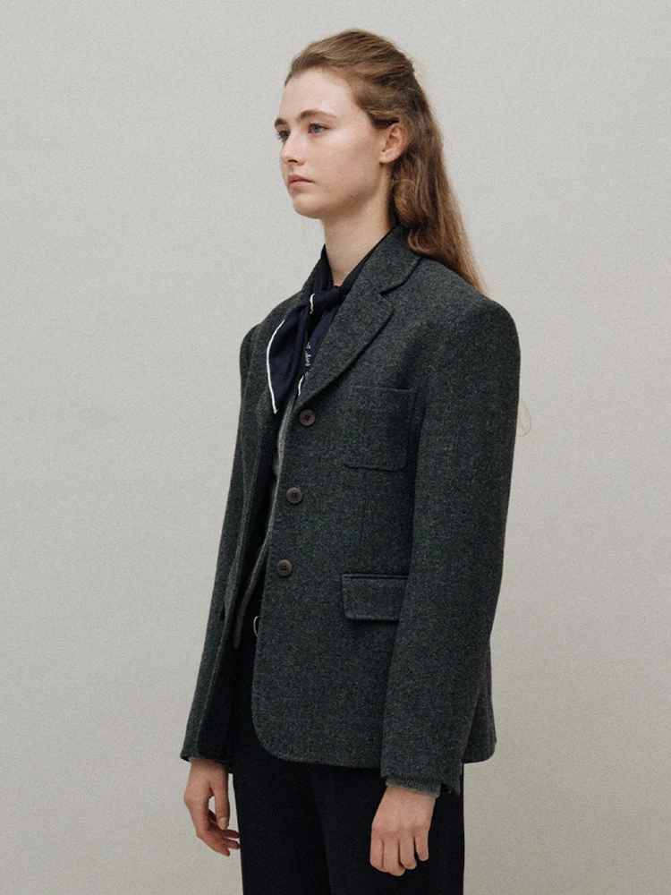 ชุดสูทผ้าขนสัตว์สไตล์เรโทรสำหรับผู้หญิง คุณภาพดี แฟชั่นฤดูหนาว กระดุมผ่าหน้า แขนยาว สีพื้น เรียบง่าย ใช้งานได้หลากหลาย