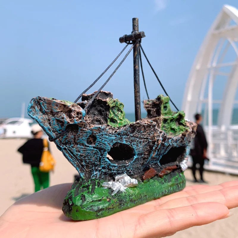 

Novel And Funny Toy Pirate Sunken Ship Aquarium Landscaping Decoration Marine Shelter Resin Boy Gift