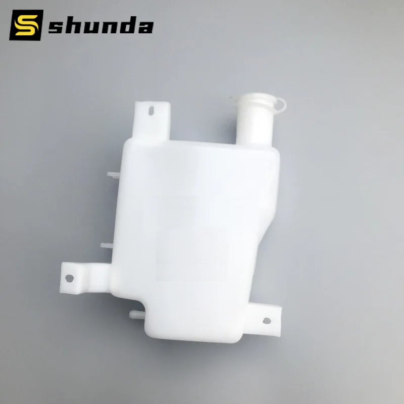 

50016404 With lid Coolant reservoir tank / cap For Chinese SAIC ROEWE 350 360 1.5L MG5 GT 1.5L Auto car motor parts 50016404