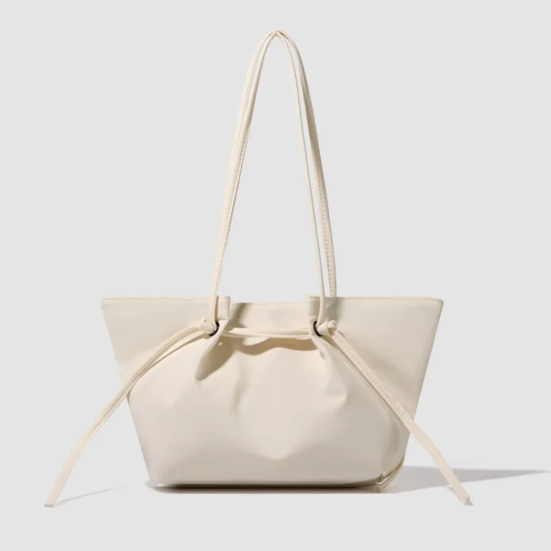 

Elegant Velvet Bag For Women With Luxurious Finish For A Festive And Joyful Winter Appearance