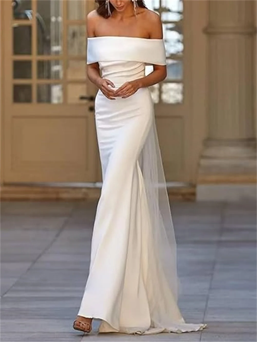 

Mermaid Off Shoulder White Wedding Dresses For Bride Floor Length Satin Beach Bridal Gowns Long Prom Dresses With Trian