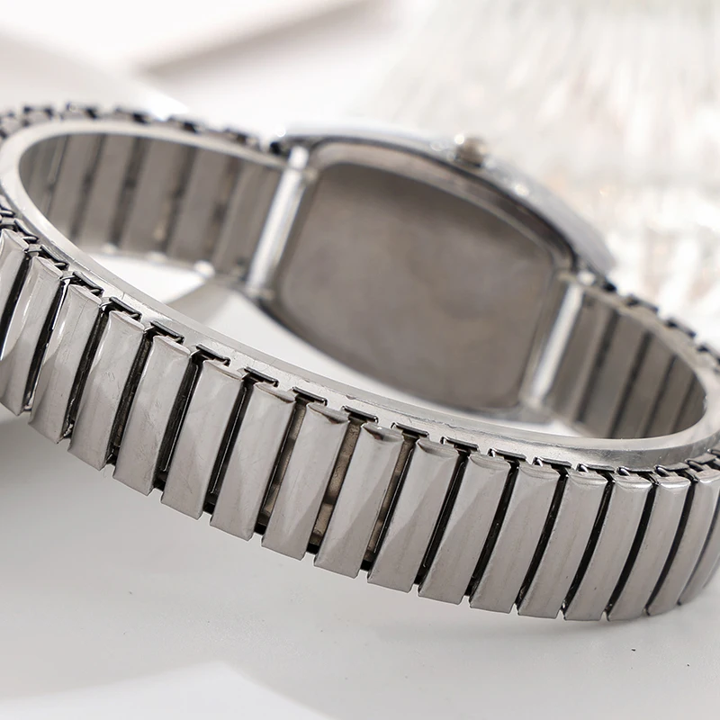 برميل على شكل الماس مرصع التقويم المزدوج أسبوع ساعة رجالي أسبوع موضة عادية الأعمال كوارتز زوجين ساعة رجل وامرأة واحدة