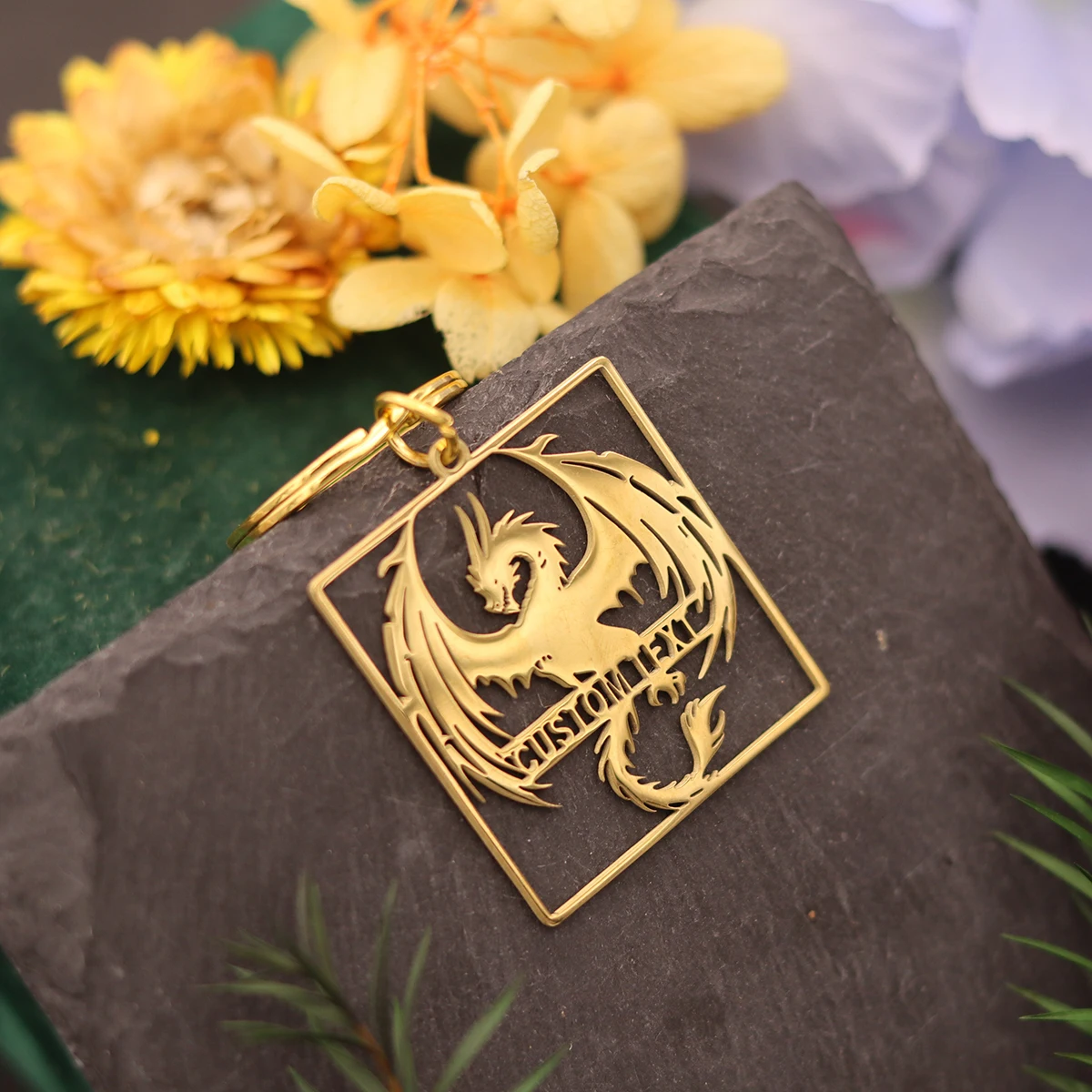 QIAMNI Maßgeschneiderter Punk Magic Dragon Schlüsselanhänger für Männer und Frauen, Edelstahl, individueller Namensschlüsselanhänger, Geschenk, Party, Halloween, Schlüsselanhänger