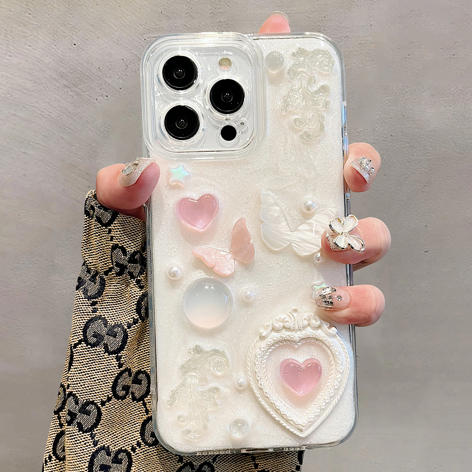 Cartoon Butterfly Love Phone Case For iPhone 15 14 13 12 11 Pro Max Creative Cute Girl Phone Case With Phone Chain