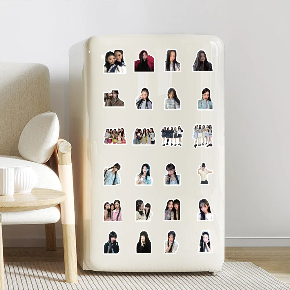 مجموعة ملصقات مجموعة البنات من إليت (100 ورقة) |   شارات Y2K Retro قابلة للإزالة لحافظات الهواتف ومجلات المزاج (متجر Anime Worlds)