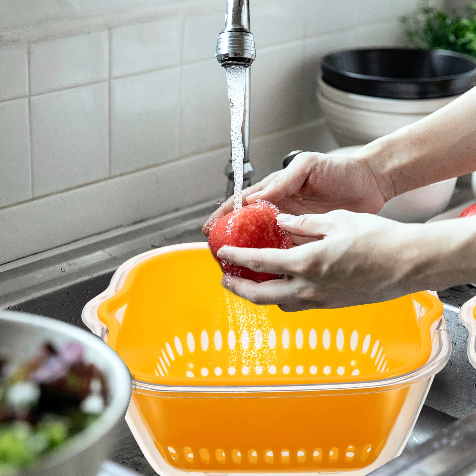 

4pcs Drain Basket Plastic Fruit Vegetable Washing Strainer Bowl Hollow Design Kitchen Restaurant Use Lightweight Colander Bowl
