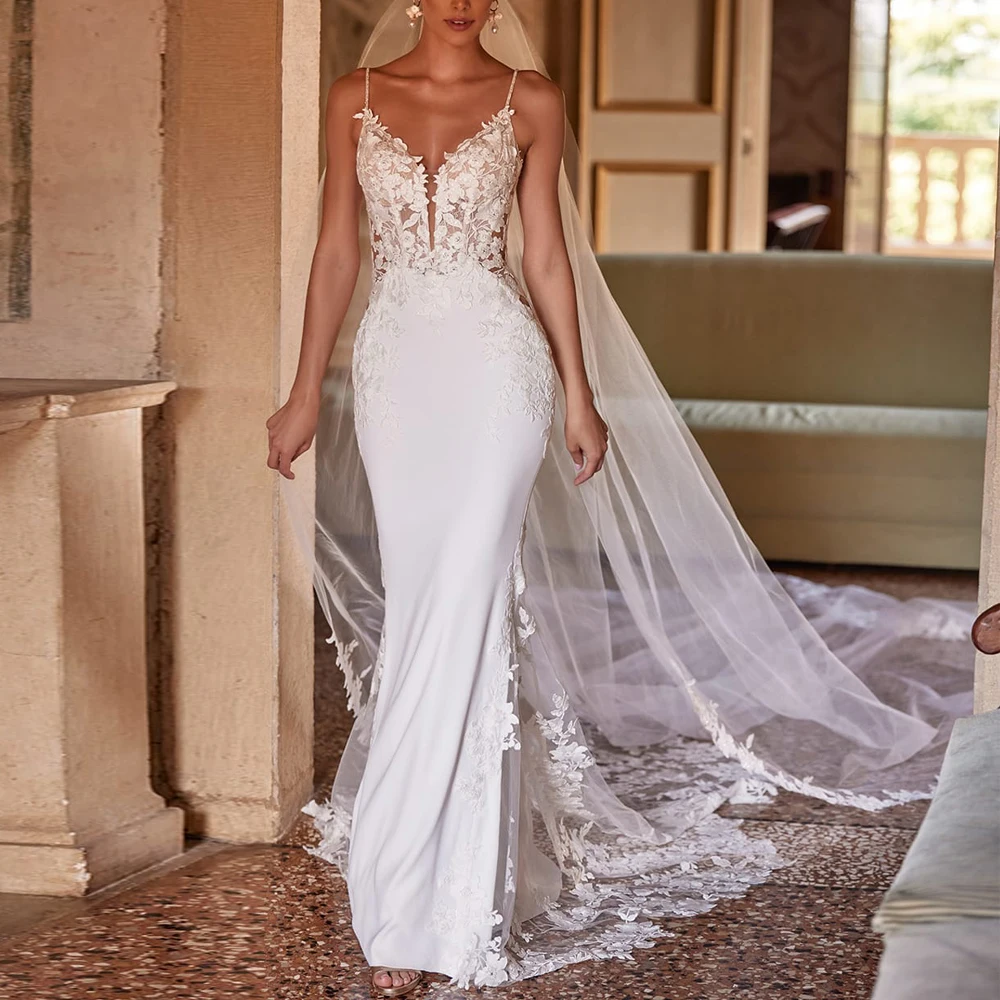 ชุดแต่งงานแบบวินเทจสายเดี่ยวสั่งตัดพิเศษ ประดับลูกไม้ชายกระโปรงไม่เท่ากัน ชุดเจ้าสาวฤดูร้อนเปิดหลัง